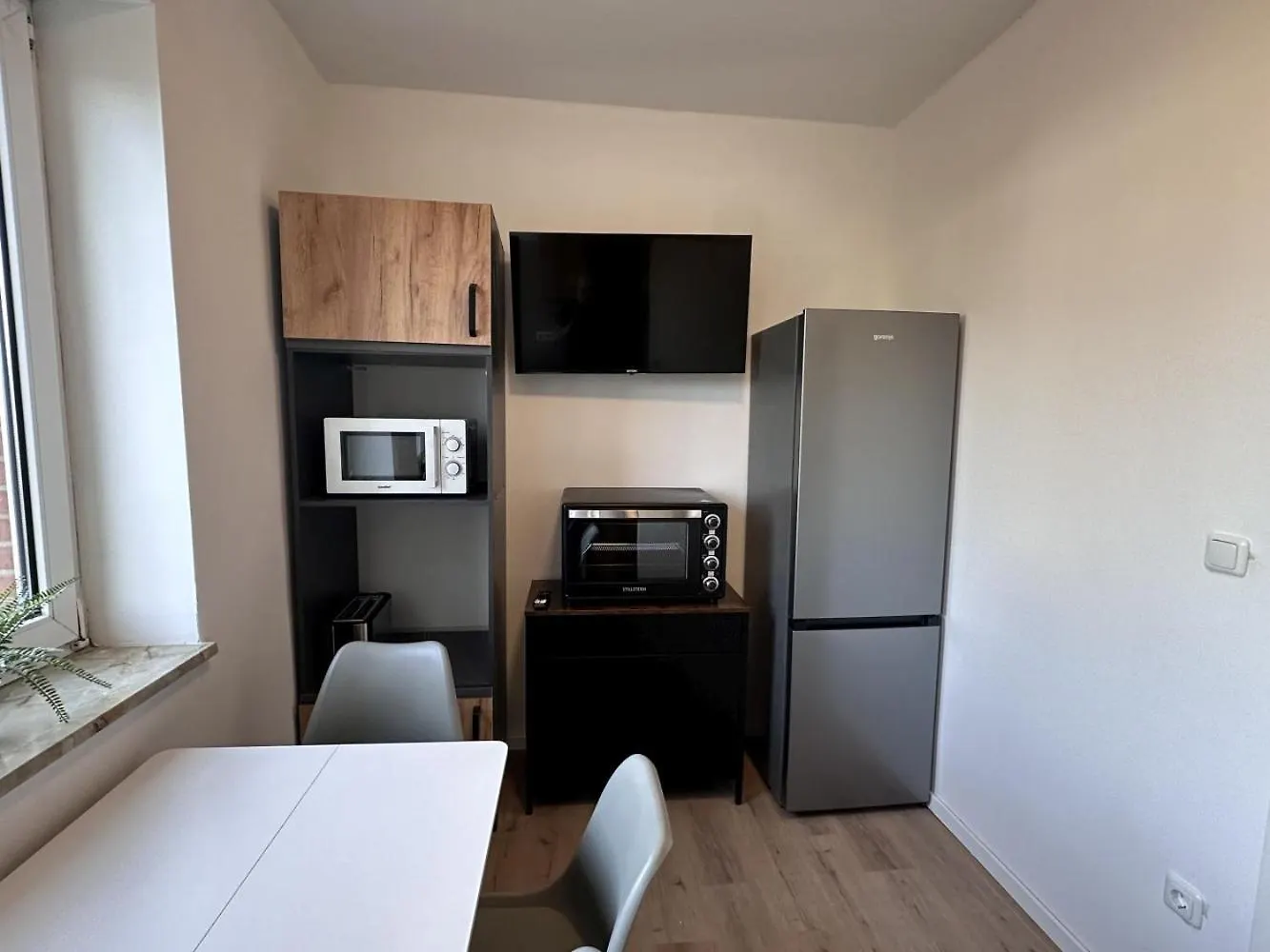 Aparthotel 9 Min To Dus Airport & 17 Min To Dus Messe Duisburg 0*,  Germany
