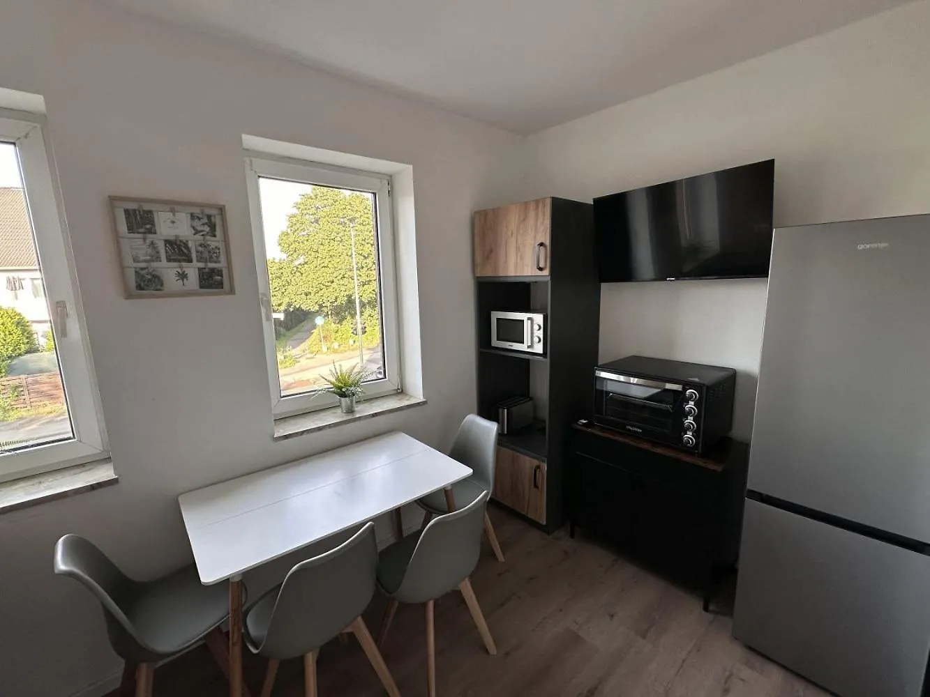 Apartment Aparthotel 9 Min To Dus Airport & 17 Min To Dus Messe Duisburg Germany