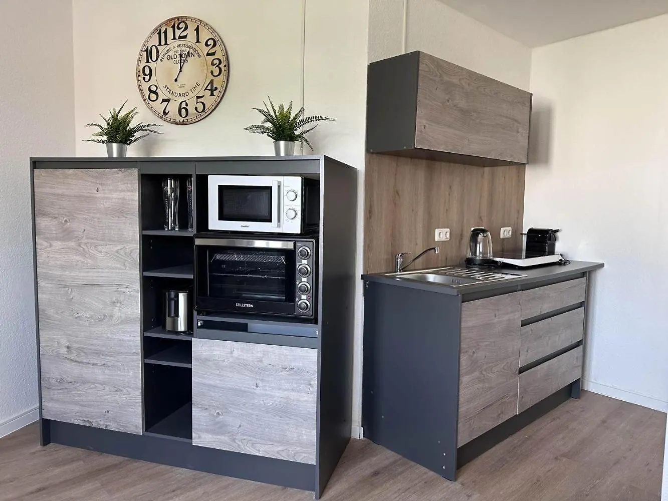 Aparthotel 9 Min To Dus Airport & 17 Min To Dus Messe Duisburg