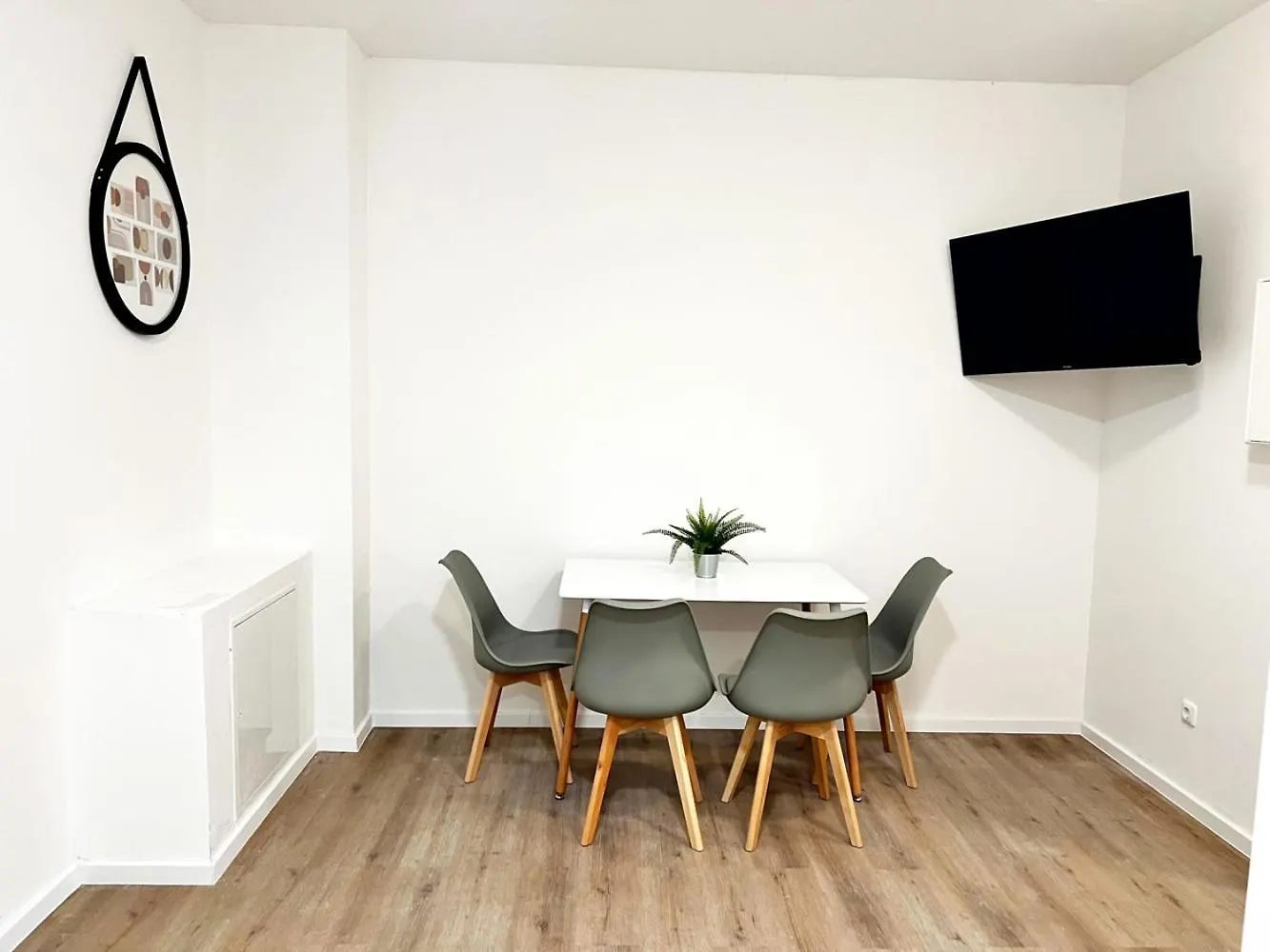 Apartment Aparthotel 9 Min To Dus Airport & 17 Min To Dus Messe Duisburg